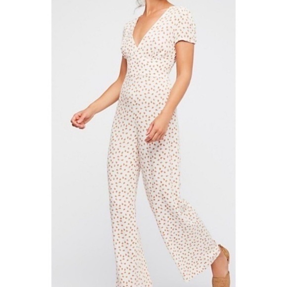 Free People Mia Peach Jumpsuit size 6 - Picture 1 of 8